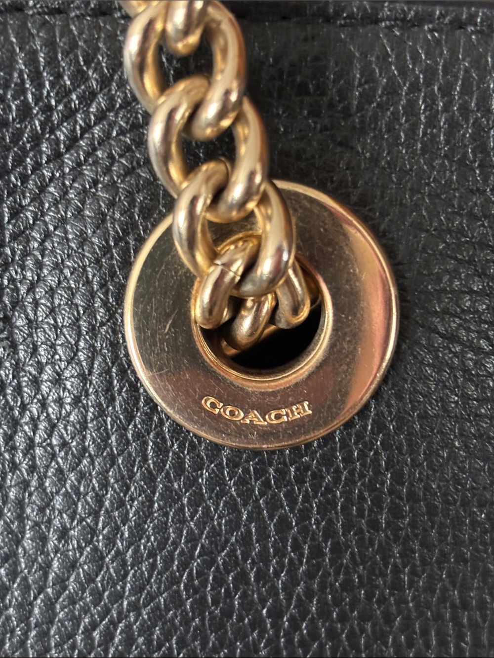 Coach Turnlock Chain Tote 27 Black Pebbled Leather Gold Chain Style 57107 - Picture 15 of 16